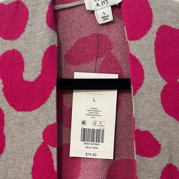 Crown & Ivy Gray and Pink Patterned Cardigan - Picture 2 of 2